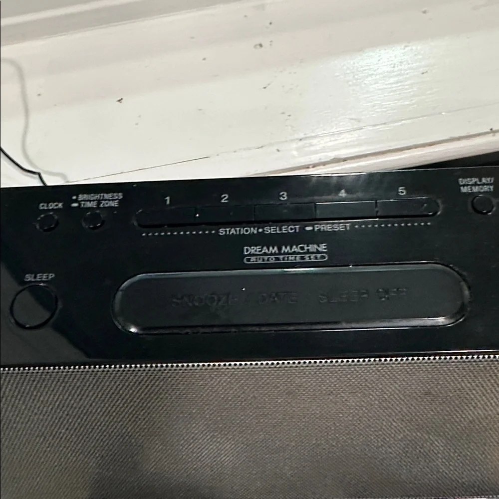Dream Machine Sony ICF-CS10iP FM Clock Radio ipod Iphone Dock No Remote - Picture 6 of 15